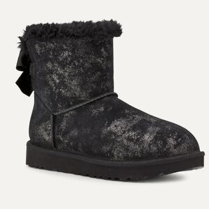 New! UGG Mini Bailey Bow Glimmer Boots